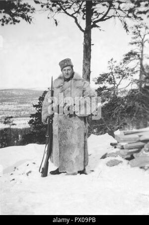 Swedish army during WW2. A soldier is standing on guard on a cold winters  day in Norrbotten Sweden in the 1940s Stock Photo - Alamy