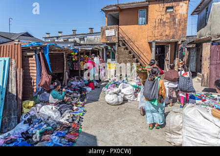 Market in alleyway, Mawsynram, Meghalaya, India Stock Photo