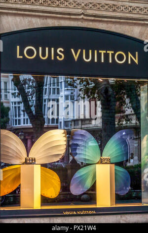 BARCELONA, SPAIN - DEC 29: Louis Vuitton Store On The Street Passeig De  Gracia In Barcelona. A Shopping District. December 29, 2013. Stock Photo,  Picture and Royalty Free Image. Image 26157273.