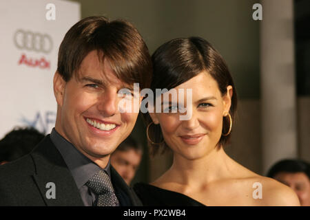 Tom Cruise, Katie Holmes  11/01/07 'Lions for Lambs' Premiere  @ Arclight Cinerama Dome, Hollywood Photo by Ima Kuroda/HNW / PictureLux   November 1, 2007   File Reference # 33686 1133HNWPLX Stock Photo