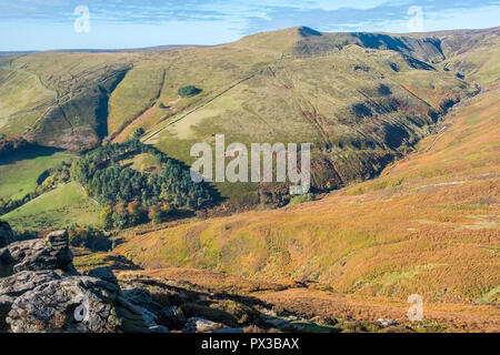 Grindslow Knoll and Grindsbrook Clough from Ringing Roger on Kinder Scout in The Peak District National Park, Derbyshire,UK Stock Photo