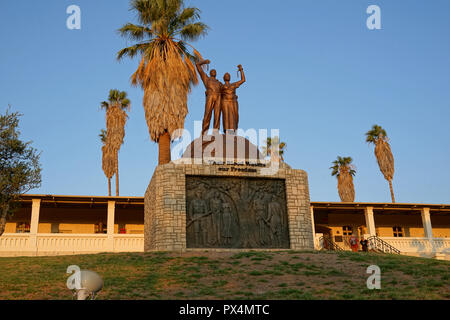 Genozid-Denkmal vor der Alten Feste, Windhoek, Namibia, Afrika, Windhoek Stock Photo