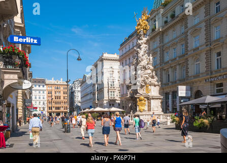 Street scene and the Pestsaule in Graben, a shopping street in central Vienna, Austria, Europe Stock Photo