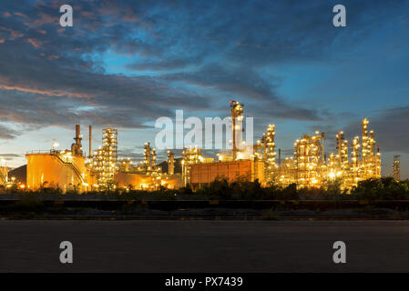 Oil Refinery factory at twilight , petrochemical plant , Petroleum , Chemical Industry Stock Photo