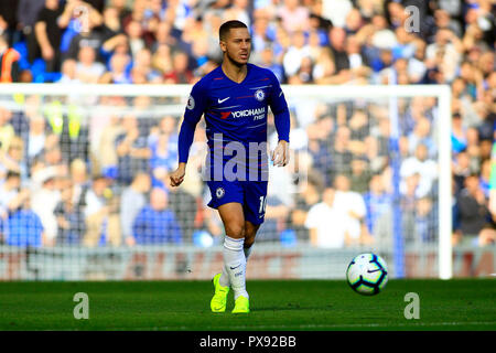 London, UK. 20th Oct, 2018. Eden Hazard of Chelsea in action. Premier League match, Chelsea v Manchester United at Stamford Bridge in London on Saturday 20th October 2018. this image may only be used for Editorial purposes. Editorial use only, license required for commercial use. No use in betting, games or a single club/league/player publications. pic by Steffan Bowen/ Credit: Andrew Orchard sports photography/Alamy Live News Stock Photo