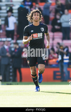 Bournemouth, UK. 20th Oct, 2018. Nathan AkŽ of Bournemouth warms up for the Premier League match between AFC Bournemouth and Southampton at the Vitality Stadium, Bournemouth, England on 20 October 2018. Photo by Simon Carlton.  Editorial use only, license required for commercial use. No use in betting, games or a single club/league/player publications. Credit: UK Sports Pics Ltd/Alamy Live News Stock Photo