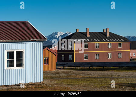 North Pole Hotel, research settlement Ny-Ålesund, Spitsbergen Island, Spitsbergen Archipelago, Svalbard and Jan Mayen, Norway Stock Photo