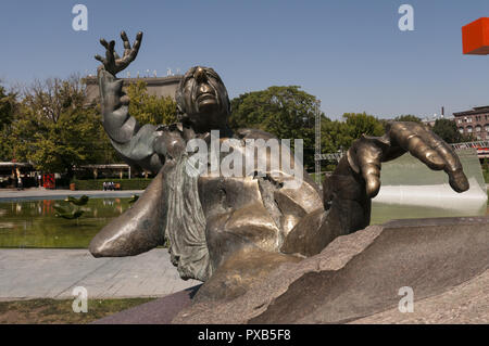 Armenia, Yerevan, Freedom Square, Swan Lake, Arno Babajanyan Statue Stock Photo