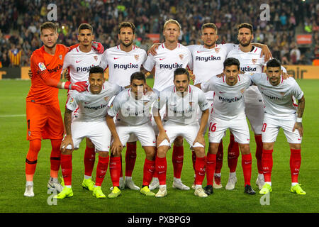 Camp Nou, Barcelona, Spain. 20th Oct, 2018. La Liga football, Barcelona versus Sevilla; Sevilla FC team line up Credit: Action Plus Sports/Alamy Live News Stock Photo