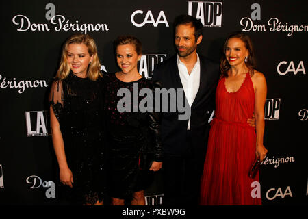Los Angeles, CA, USA. 20th Oct, 2018. Ava Elizabeth Phillippe, Reese Witherspon, Natalie Portman and Benjamin Millepied attend L.A. Dance Project Gala at Hauser Wirth on October 20 2018 in Los Angeles CA. Credit: Cra Sh/Image Space/Media Punch/Alamy Live News Stock Photo