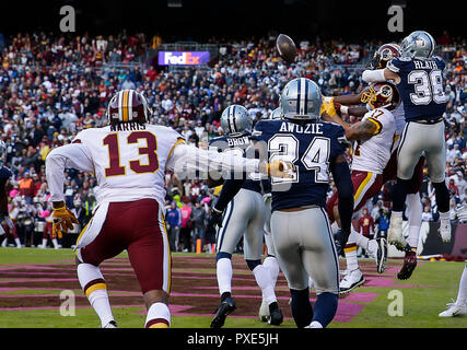 Landover, MD, USA. 21st Oct, 2018. Washington Redskins WR #17 Michael Floyd is unable to come down with a hail mary pass during a NFL football game between the Washington Redskins and the Dallas Cowboys at FedEx Field in Landover, MD. Justin Cooper/CSM/Alamy Live News Stock Photo