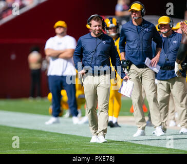 Santa Clara, CA. 21st Oct, 2018. Los Angeles Rams running back Todd Gurley  (30) in action during the NFL football game between the Los Angeles Rams  and the San Francisco 49ers at