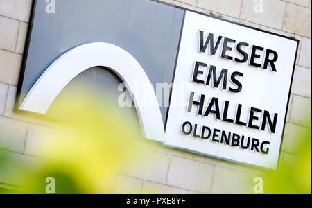 Oldenburg, Germany. 22nd Oct, 2018. A sign with the logo hangs on a wall of the Weser-Ems-Hallen, into which the district court has to evade the new trial against the patient murderer Niels Högel due to lack of space. 120 joint plaintiffs, numerous spectators and journalists are expected at the trial of what is probably the largest murder series in the German post-war period from 30 October 2018. Credit: Hauke-Christian Dittrich/dpa/Alamy Live News Stock Photo
