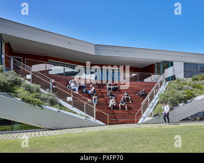 Amphitheatre and plaza. Pridham Hall, Adelaide, Australia. Architect: Snøhetta and JPE Design Studio, 2018. Stock Photo