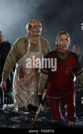 Land of the Dead, 2005 Regie: George A. Romero, The Zombies Butcher (BOYD BANKS) and Number 9 (JENNIFER BAXTER) Stock Photo