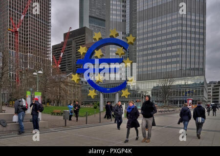 Euro sculpture in front of Eurotower, European Central Bank Building, Frankfurt, Germany, Europe    Photo © Fabio Mazzarella/Sintesi/Alamy Stock Photo Stock Photo