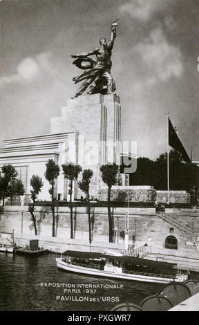 Soviet Pavilion - Exposition Internationale, Paris Stock Photo