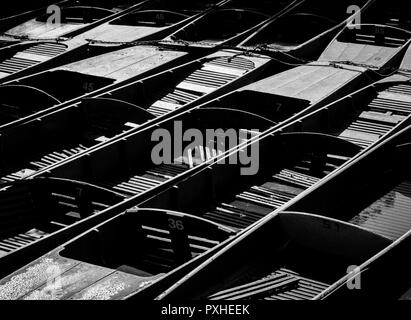 Black and White Image of Punt, Punts, River Cherwell, Oxford, Oxfordshire, England, UK, GB. Stock Photo