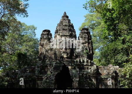 Ancient entrance gate to one of the temple complexes, Cambodia Stock Photo