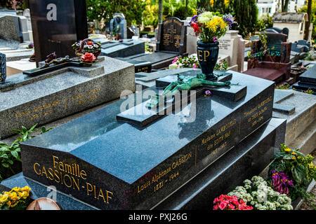 France Paris, the Edith Piaf grave in the Pére Lachaise cemetery Stock Photo