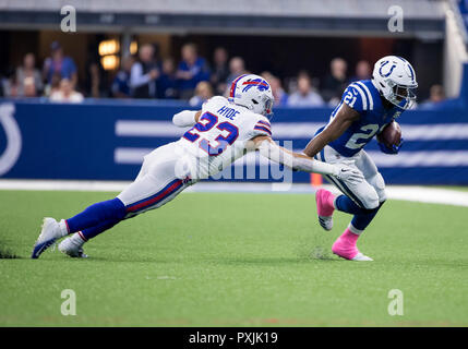 Buffalo Bills safety Micah Hyde (23) runs on the field during an NFL  football practice in Orchard Park, N.Y., Thursday, Jan. 12, 2023. (AP  Photo/Adrian Kraus Stock Photo - Alamy