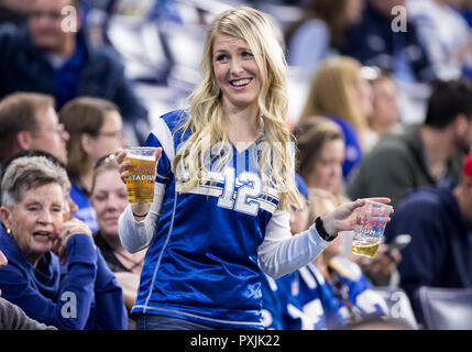 Indianapolis, Indiana, USA. 21st Oct, 2018. Indianapolis Colts fan during NFL football game action between the Buffalo Bills and the Indianapolis Colts at Lucas Oil Stadium in Indianapolis, Indiana. Indianapolis defeated Buffalo 37-5. John Mersits/CSM/Alamy Live News Stock Photo