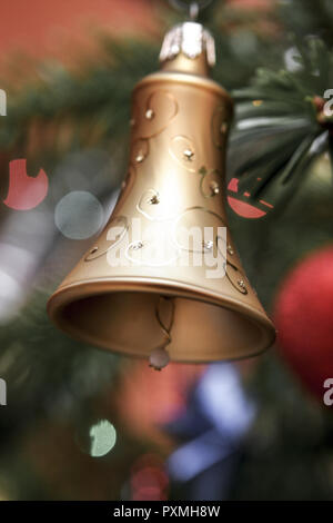 Weihnachtsbaum, Detail, Christbaumkugel, Rot, Glocke, Weihnachten, Christbaum, Christbaumschmuck, Weihnachtsschmuck, Weihnachtlich, Sachaufnahme, Clos Stock Photo