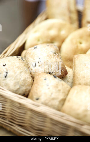 Backwaren, Brotkorb, Broetchenkorb, Ernaehrung, Essen, Food, Fruehstueck, Koerbchen, Nahrungsmittel, Sonntagsbroetchen, Still life, frisch, gebacken,  Stock Photo