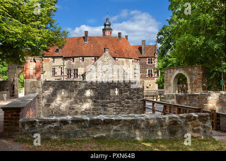 Vischering, moated castle, North Rhine-Westphalia, Germany; Europe Stock Photo