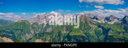 Germany, Bavaria, Allgaeu, Allgaeu Alps, panoramic view of Allgaeu main ridge from Krumbacher Hoehenweg Stock Photo