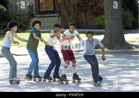 Roll Bounce, 2005 Regie: Malcolm D. Lee, The Roller Boys: RICK GONZALES, KHLEO THOMAS, MARCUS T. PAULK, BRANDON T. JACKSON and BOW WOW Stock Photo