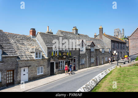 The Fox Inn and period houses, West Street, Corfe Castle, Isle of Purbeck, Dorset, England, United Kingdom Stock Photo