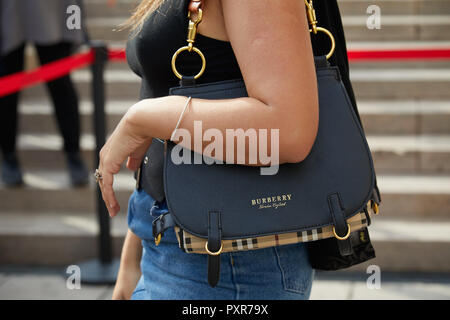 latest burberry bags 2018