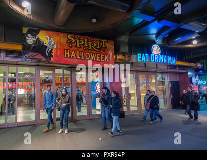 A Spirit Halloween pop-up store in bustling Times Square in New York on Tuesday, October 16, 2018. According to the National Retail Federation Halloween spending is expected to hit $9 billion this year, with over 175 million festive shoppers spending and average of $86.79 each. (Â© Richard B. Levine) Stock Photo