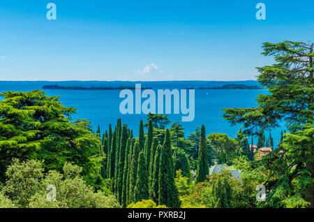 Italy, Lombardy, Gardone Riviera, Lake Garda, view to Isola del Garda Stock Photo