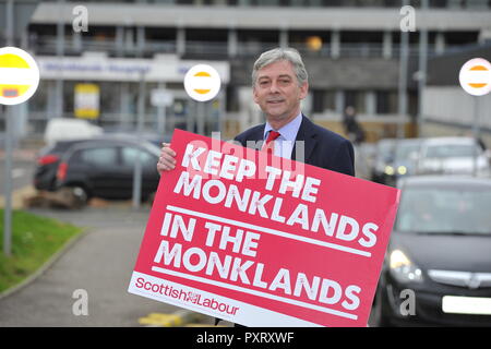 Glasgow, UK. 24th October 2018.'Keep The Monklands In The Monklands'.  Richard Leonard - Leader of the Scottish Labour Party pictured in front of University Monklands Hospital in a bid to commit to keeping the NHS Lanarkshire Trust hospital in the Monklands community. Credit: Colin Fisher/Alamy Live News Stock Photo