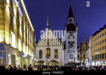 Christkindlmarkt, Weihnachtsmarkt am Münchner Marienplatz, Christmas Market at Marienplatz in Munich, Germany, Bavaria, Munich, Old, Rathaus, City, To Stock Photo