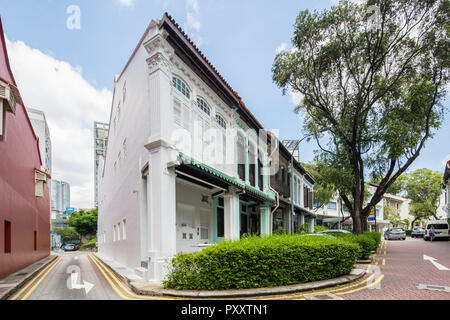 Charming Chinese Baroque shophouses located at Emerald Hill Road, a stone throw away from Orchard Road, Singapore. Stock Photo