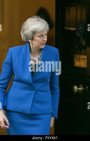 London, UK. 24th Oct, 2018. The Prime Minister of the Czech Republic, Andrej Babiš is welcomed at Downing Street by British PM Theresa May who are expected to discuss Brexit during their bilateral meeting at Number 10 Credit: amer ghazzal/Alamy Live News Stock Photo