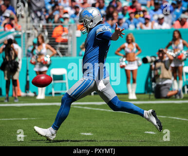 Miami Gardens, Florida, USA. 21st Oct, 2018. Detroit Lions punter Sam Martin (6) in action during a NFL football game between the Detroit Lions and the Miami Dolphins at the Hard Rock Stadium in Miami Gardens, Florida. Credit: Mario Houben/ZUMA Wire/Alamy Live News Stock Photo