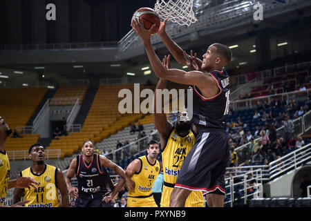 Athens, Greece. 24th Oct, 2018. 24 October 2018, Greece, Athens: Basketball: Champions League, preliminary round, Group C, 3rd matchday, AEK Athens - Brose Bamberg. Louis Olinde of Brose Bamberg fights for the ball. Credit: Angelos Tzortzinis/dpa/Alamy Live News