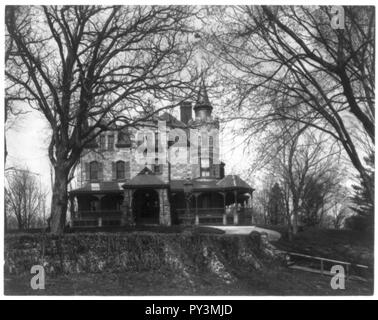 Calumet, the home of Mrs. John A. Logan, between 13th and 14th and Clifton and Belmont Streets, near Barber Mansion, Belmont - originally Horatio Stone House Stock Photo