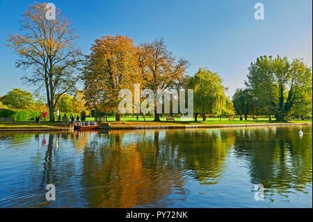 Stratford upon Avon, Warwickshire and the old chain ferry is crossing the River Avon on an autumnal afternoon Stock Photo