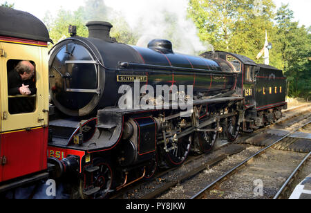 LNER Class B1 No 1264 leaving Goathland station with the 0900 Pickering to Grosmont, 28.09.2018 disguised as former classmate No 1251 'Oliver Bury'. Stock Photo