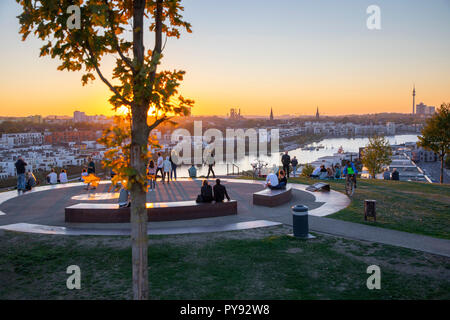 The Phoenix Lake in Dortmund district Hšrde, an artificial lake on the former steel plant Phoenix-East, residential development, recreational area, ga Stock Photo