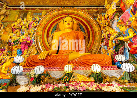 Buddhist Temple of Gangaramaya in Colombo, Sri Lanka Stock Photo