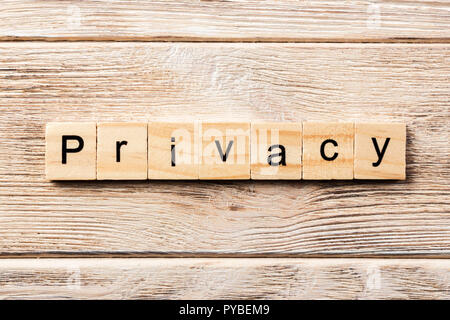 privacy word written on wood block. privacy text on table, concept. Stock Photo