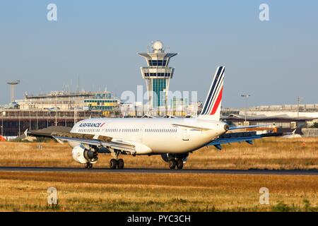 Paris, France - August 15, 2018: Air France Airbus A321 airplane taking off at Paris Orly airport in France. | usage worldwide Stock Photo