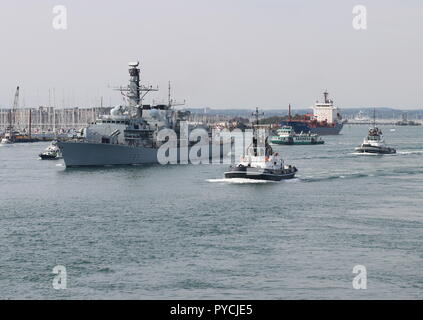 The Royal Navy Type 23 frigate HMS St Albans sails from Portsmouth, UK on 3rd September 2018 Stock Photo