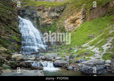 Waterfalls in Ordesa and monte perdido national park in Pyrinees range in Spain, Huesca, Cola de Caballo Stock Photo